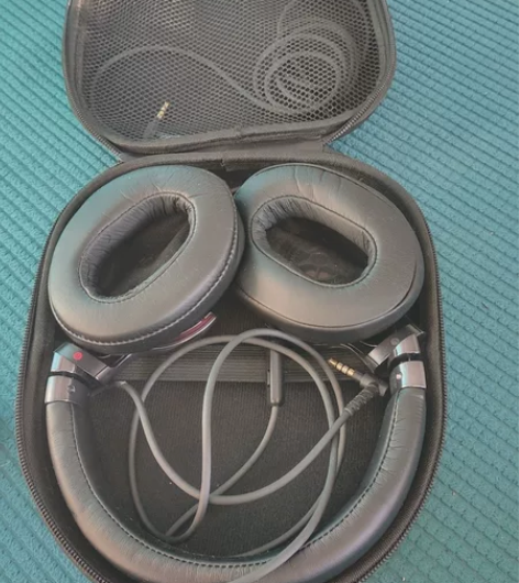 sony MDR-1A ，高解析度降噪耳机...