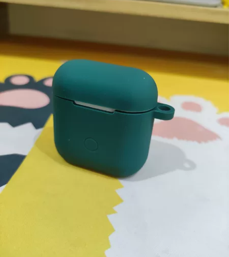 QCY蓝牙耳机T8s,白色,9成新,一直戴...