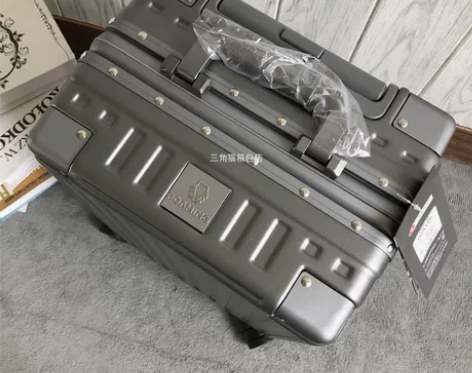 高颜值出口日本铝框拉杆箱静音轮结实耐用学生...