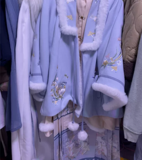 仙楚姬汉服 冬季 新款 第一批  全新未穿...