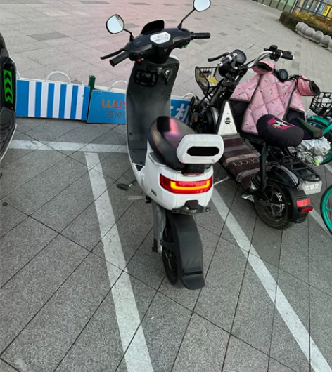 小牛电动48v16安锂电 续航30...