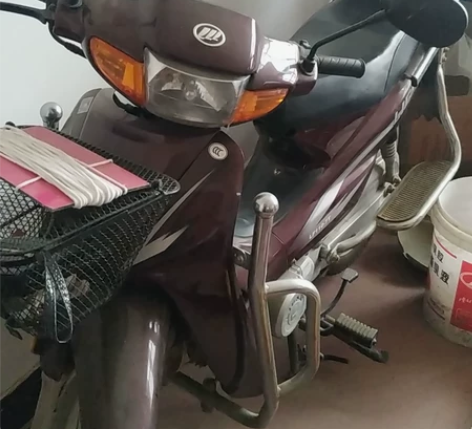 力帆弯梁110助力摩托车，八成新，行驶16...