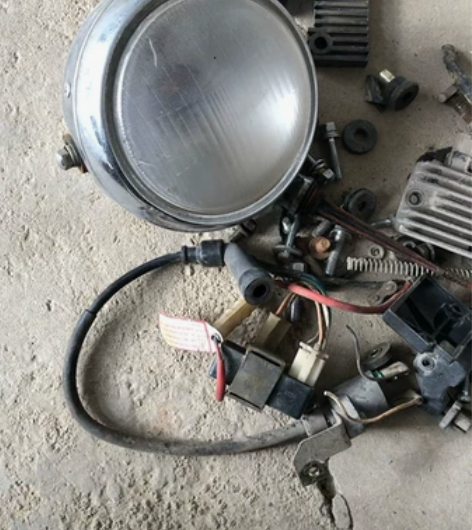 豪爵125太子-8 拆车件大灯总成 高压包...