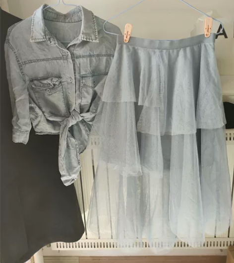 一套牛仔风裙装 实体店购入 很仙很仙~ 适...