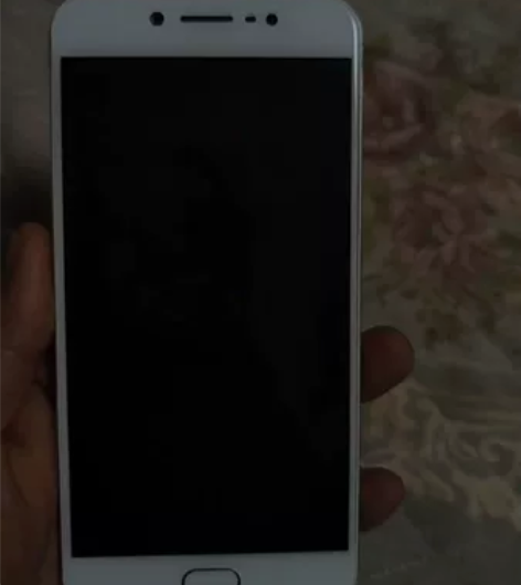 vivoY67A配置是4加32的内存,没拆...