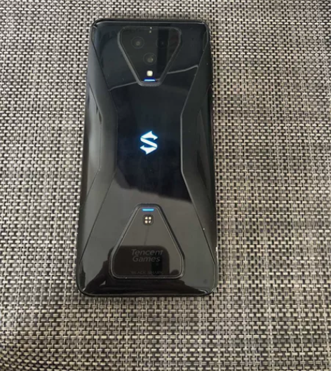 黑鲨3手机 8+128G运存 黑色 全网通...