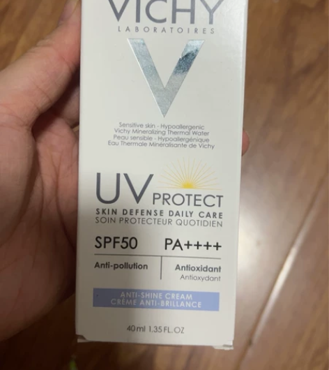 ?薇姿丝缎柔润每日防晒隔离霜 SPF50+...