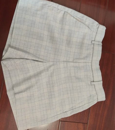 优衣库格纹短裤热裤工作裤聪明裤 s码 买小...