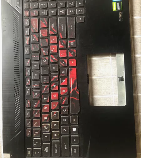 华硕飞行堡垒键盘 带亮光 感兴趣的话点“我...