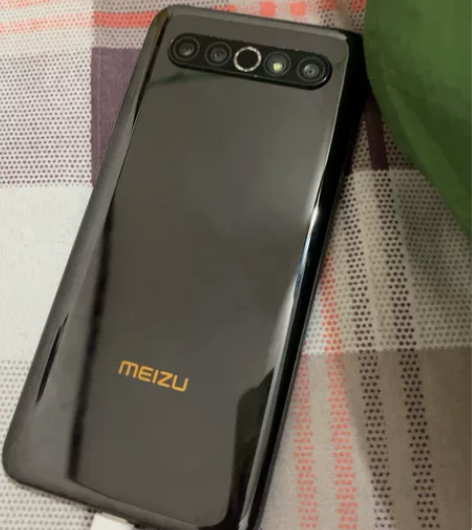 魅族17pro 黑金 8+128 刚过保不...