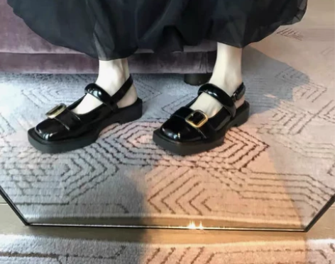 Boccalook 方头金属扣厚底玛丽珍凉...