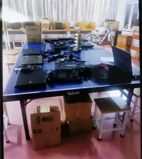 飞尔顿乒乓球桌八成新 感兴趣的话点“我想要...