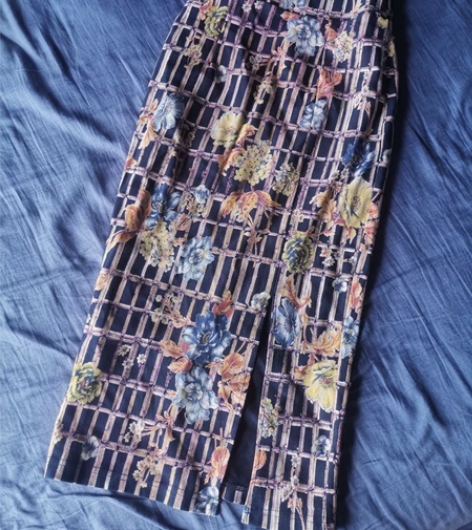 经典花色弹力一步裙，包臀裙，通勤职业风。职...