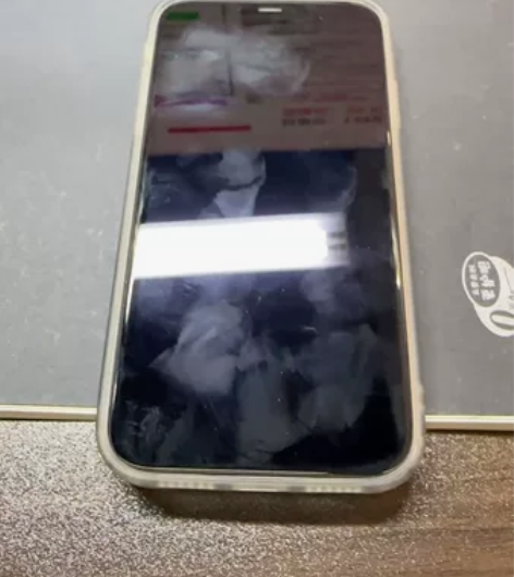 苹果11，国行128g，自用机用了一两年了...