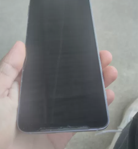 自用一手,平时也比较爱惜,带壳带膜使用 8...