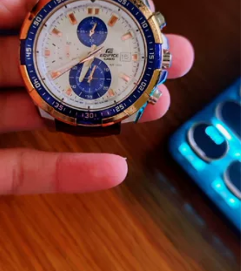 卡西欧手表,朋友送的,快2个月没戴过了,几...