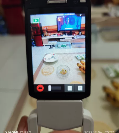 卡西欧TR200相机低价出售。 感兴趣的话...