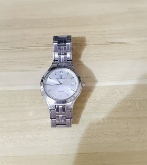 天王石英表 感兴趣的话点“我想要”和我私聊...