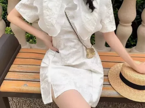 法式娃娃领提花连衣裙 清理衣柜全新未穿看好...