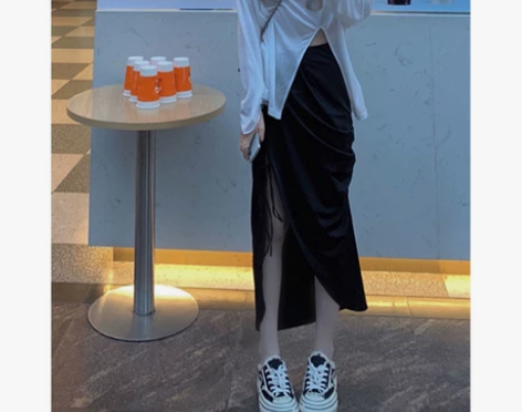 【狂欢价】侧开叉缎面半身裙女夏季设计感小众...