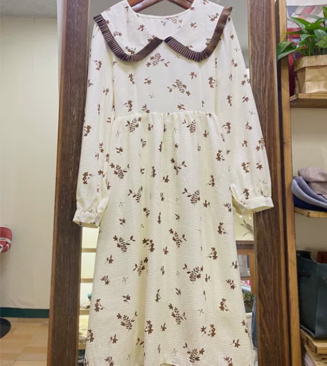 实体女装店全新秋季日系风娃娃领宽松版碎花收...
