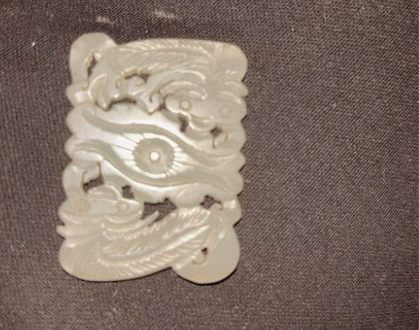 玉雕双龙牌。包真 感兴趣的话点“我想要”和...