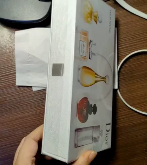 迪奥香水小样套装 感兴趣的话点“我想要”和...