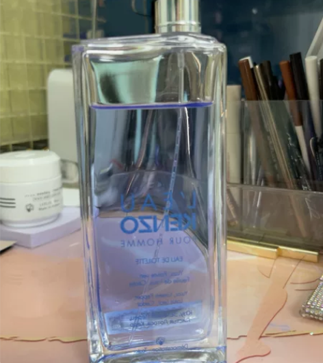 KENZO风之恋男士香水100ML，没盖子...