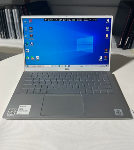 戴尔 Inspiron 13 5300 配...