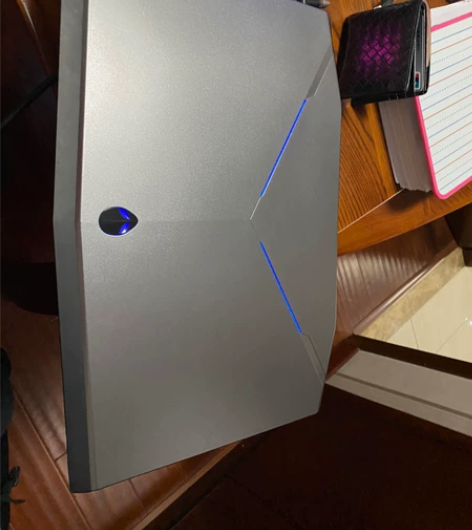 17寸外星人笔记本，电池几乎不行了，显卡好...