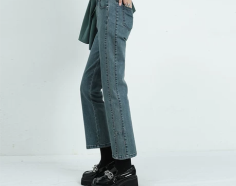 【99价】迪韵莎高腰深色牛仔裤女显瘦直筒烟...