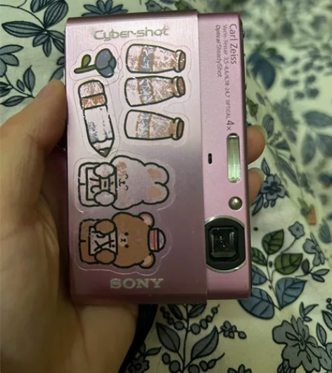 索尼t77 CDD 复古数码相机 女生闲置...