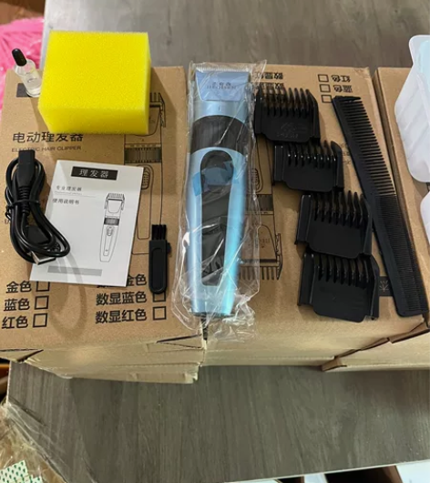 出几个高端理发器,理发剪,电推剪,闲置全新...