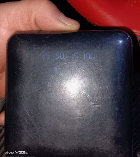 闲置20000毫安充电宝便宜出售 感兴趣的...