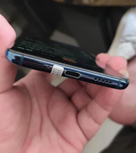 华为Mate20    6+128  无暗...