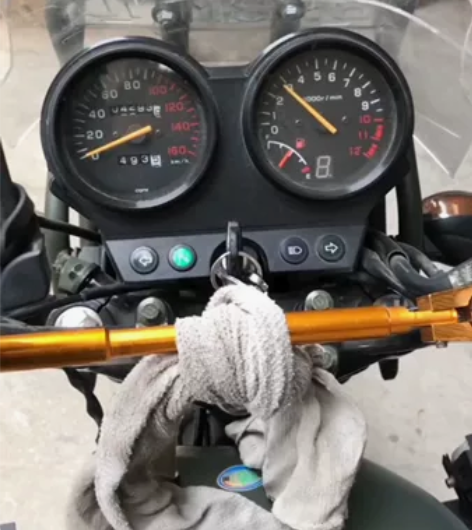银刚牌 迷你摩托车，14年上牌，本人202...