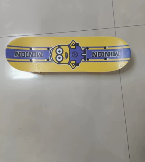 全新迪士尼小黄人联名款滑板1-7岁，30太...