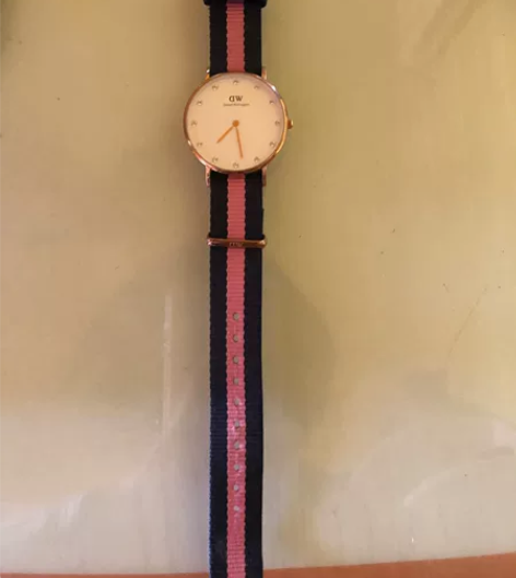 Dw女士手表，盒子还在 没带过几次，西安世...