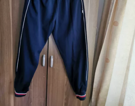 海珠区校服秋装裤子170 感兴趣的话点“我...