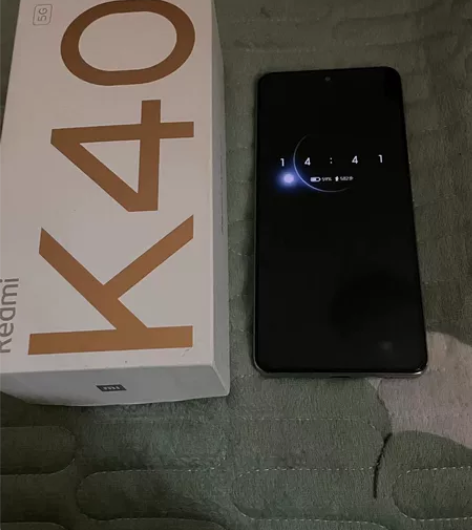 红米k40 8+256晴雪色全原无拆无修无...