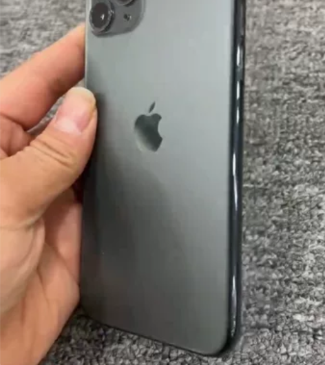 苹果11pro。美版64g。成色9新,纯原...