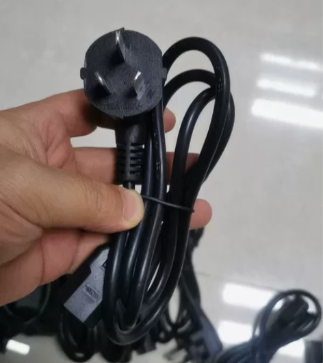 全新，工程剩余的 三芯品字型电源线， 长度...