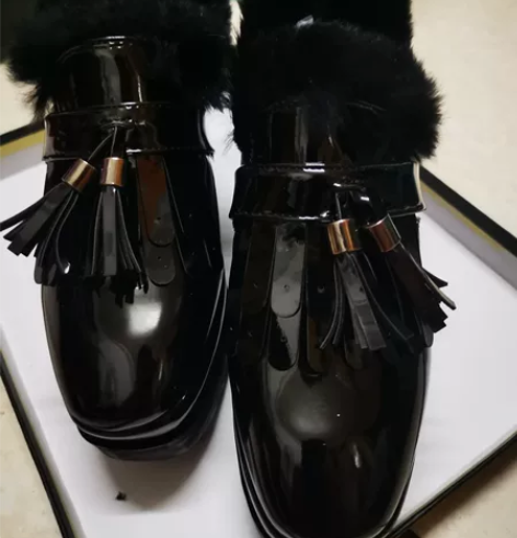 全新漆皮增高女鞋 高级深酒红色（远看像黑色...