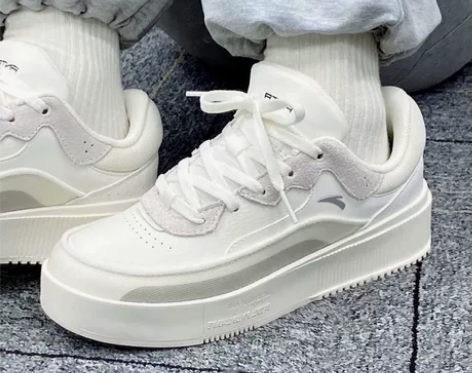 安踏奶盖鞋38码,今年秋季买的,穿的不多 ...