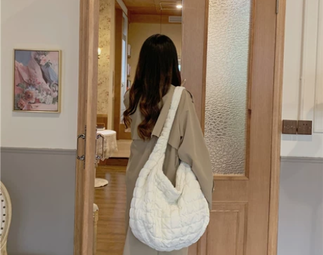 果柠莞尔 女士包 转手原因 :小个子，背起...