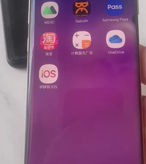 三星S10手机转让，美版，备用机，小瑕疵看...