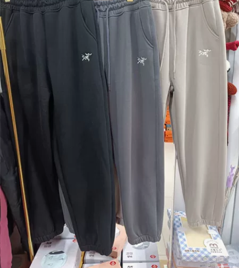 始祖鸟很厚的加绒裤子99元 XL码,2XL...