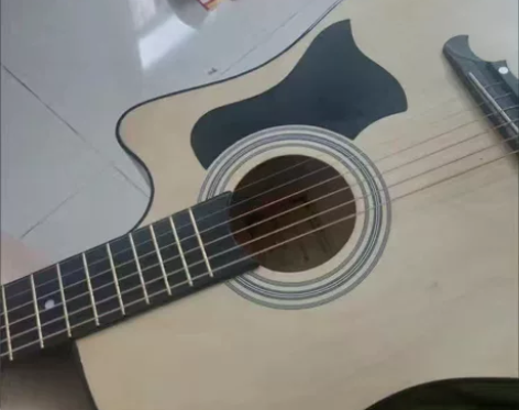 原价900多的吉他几乎全新单板吉他便宜出，...