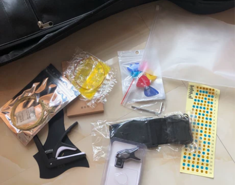 三分钟热度入手的吉他 本人使用  百分百全...