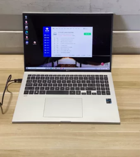 lg gram16 2021款 11代i5...